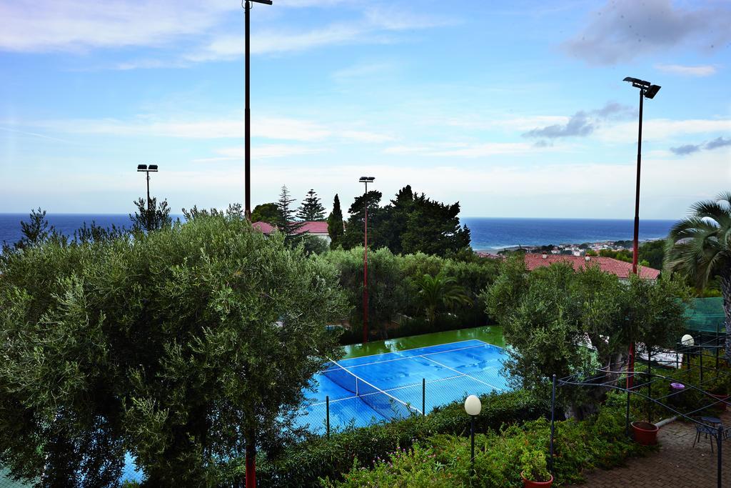 Hotel La Castellana Belvedere Marittimo Bagian luar foto