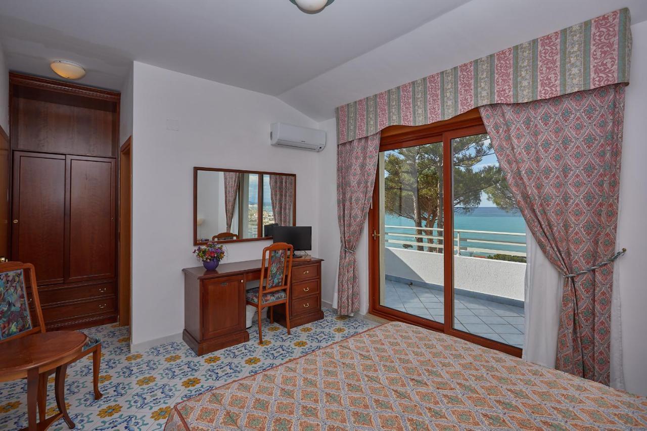 Hotel La Castellana Belvedere Marittimo Bagian luar foto