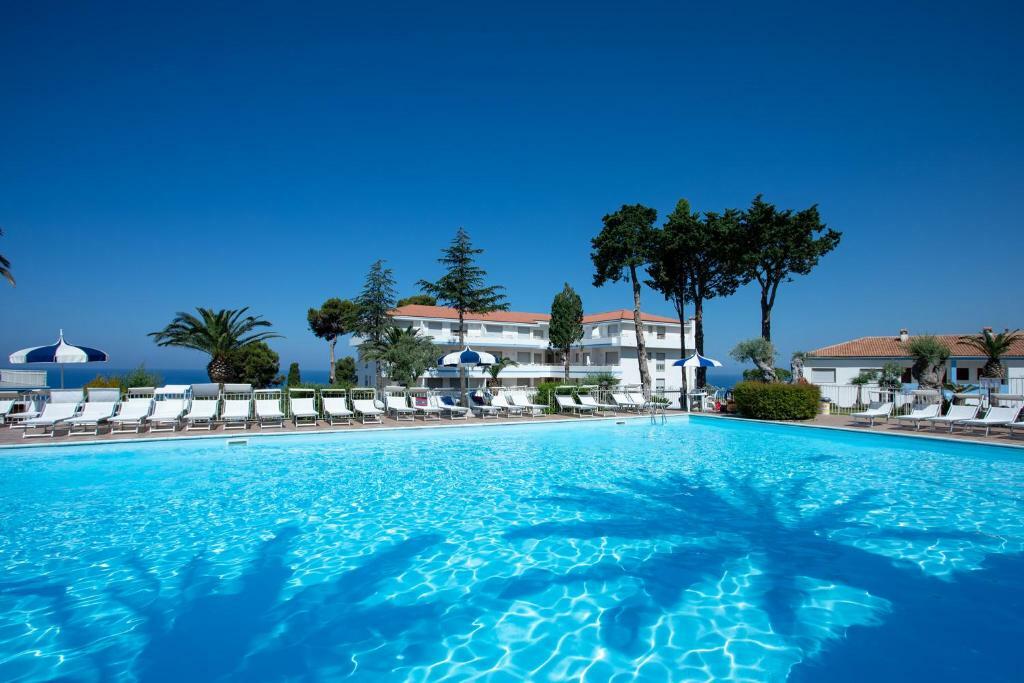 Hotel La Castellana Belvedere Marittimo Bagian luar foto